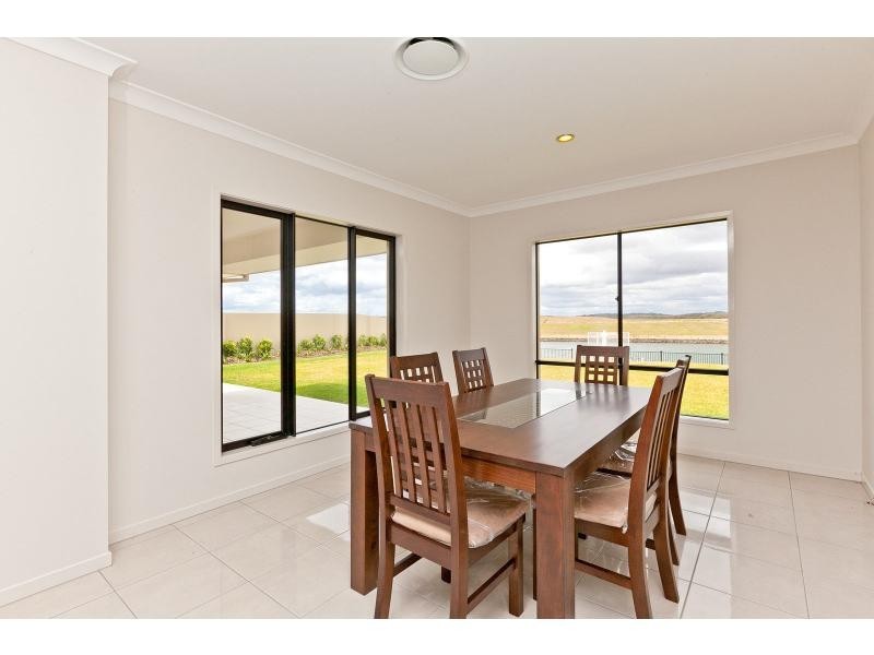 6 Sundown Place, Jacobs Well QLD 4208