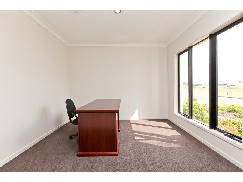 6 Sundown Place, Jacobs Well QLD 4208
