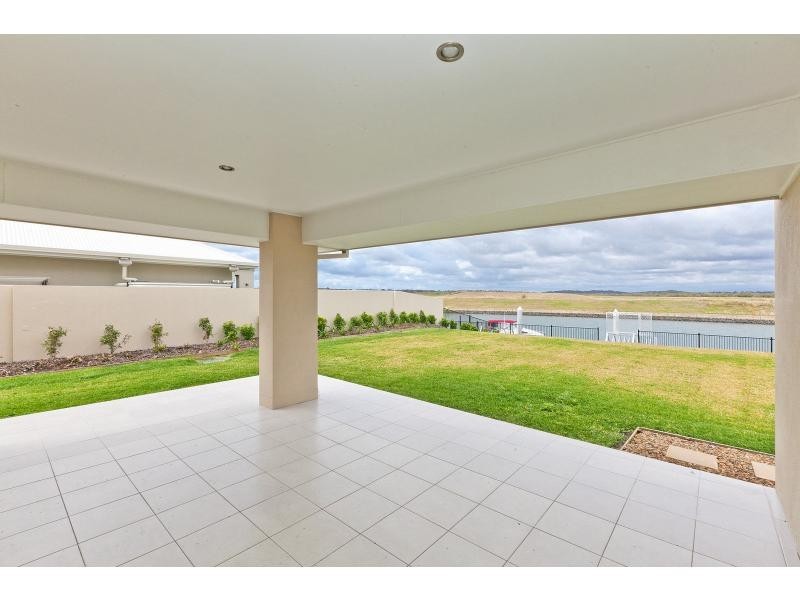 6 Sundown Place, Jacobs Well QLD 4208