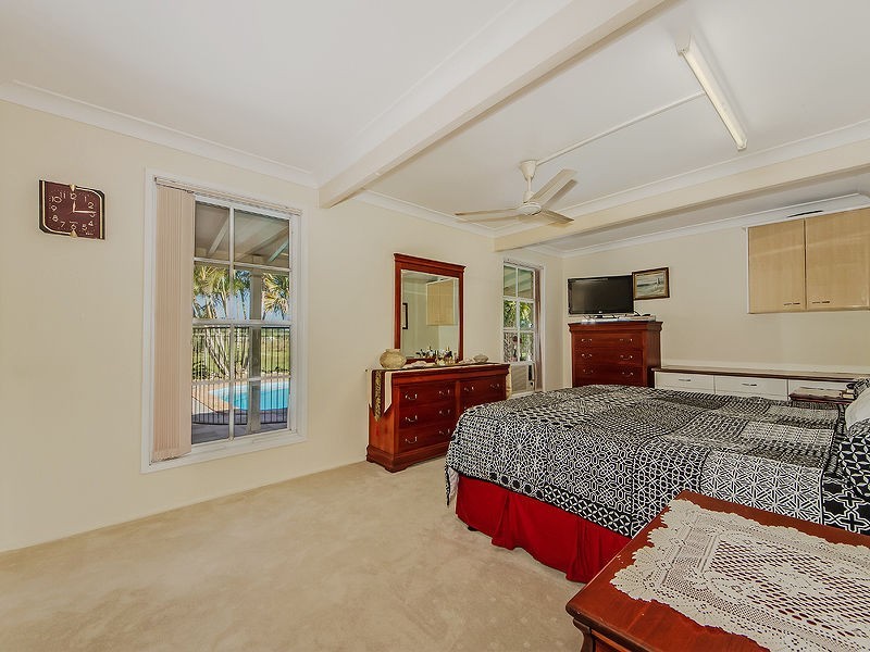 15 CaneFarm Road, Alberton QLD 4207