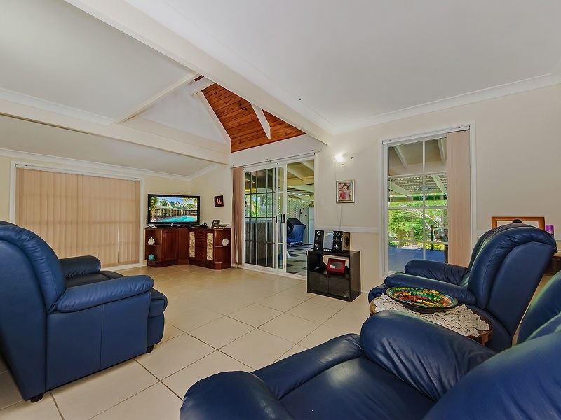 15 CaneFarm Road, Alberton QLD 4207