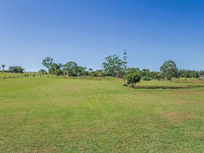 15 CaneFarm Road, Alberton QLD 4207