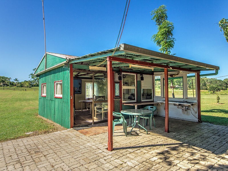 15 CaneFarm Road, Alberton QLD 4207