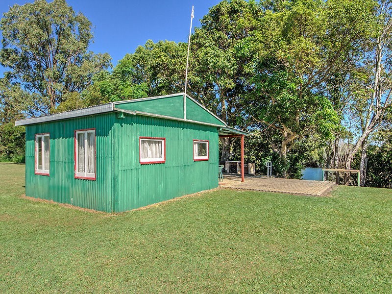15 CaneFarm Road, Alberton QLD 4207