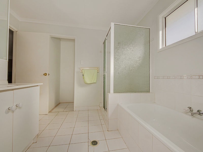 20 Hibiscus Street, Steiglitz QLD 4207