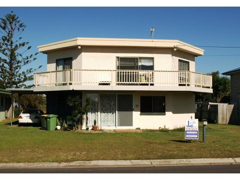 11 ESPLANADE, Jacobs Well QLD 4208