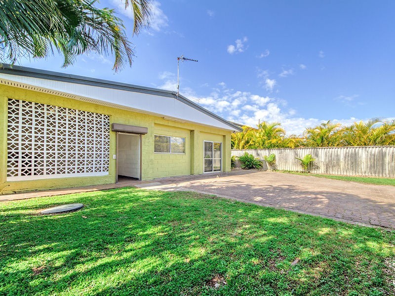 27 Warana Avenue, Steiglitz QLD 4207