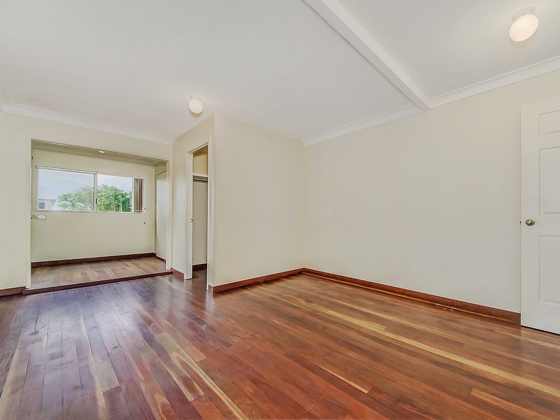 27 Warana Avenue, Steiglitz QLD 4207