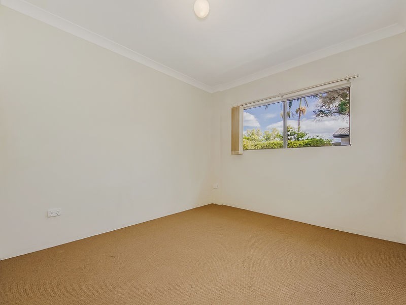 27 Warana Avenue, Steiglitz QLD 4207