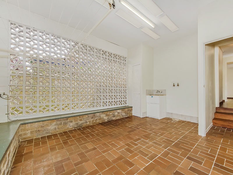 27 Warana Avenue, Steiglitz QLD 4207