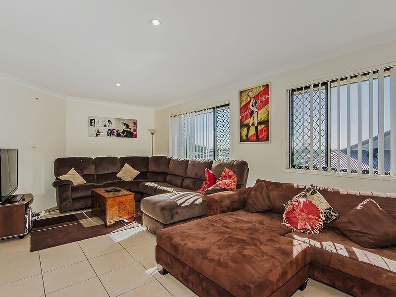 19 Charlton Crescent, Ormeau QLD 4208