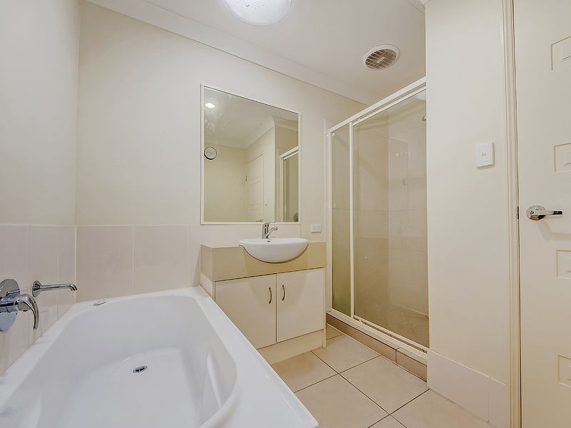 19 Charlton Crescent, Ormeau QLD 4208