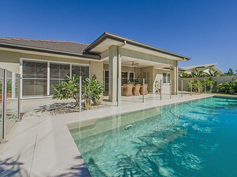 14 Marina Parade, Jacobs Well QLD 4208