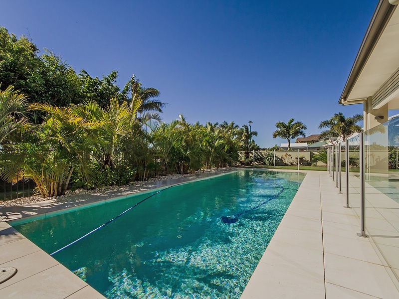 14 Marina Parade, Jacobs Well QLD 4208