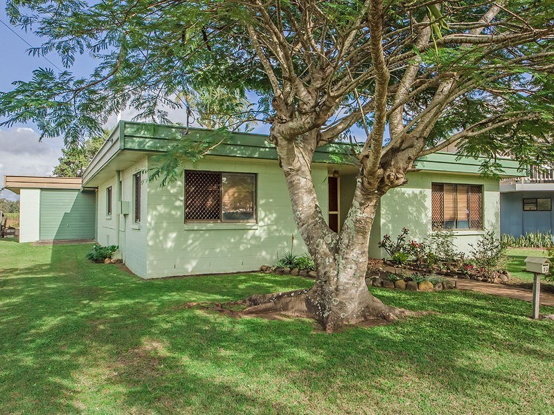 13 Esplanade, Jacobs Well QLD 4208