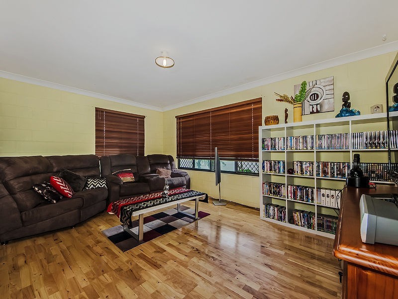 13 Esplanade, Jacobs Well QLD 4208