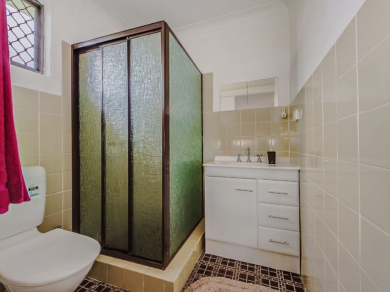 13 Esplanade, Jacobs Well QLD 4208