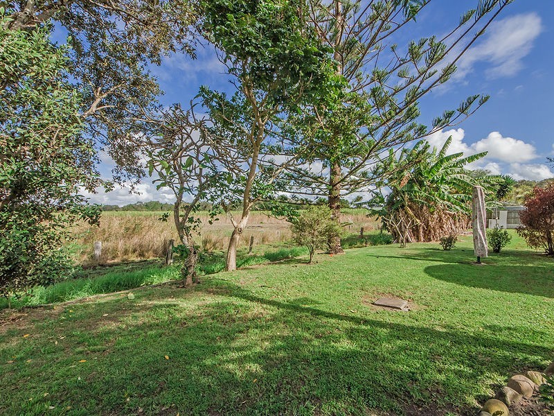 13 Esplanade, Jacobs Well QLD 4208
