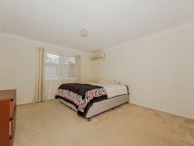 3 Ethion Drive, Regents Park QLD 4118