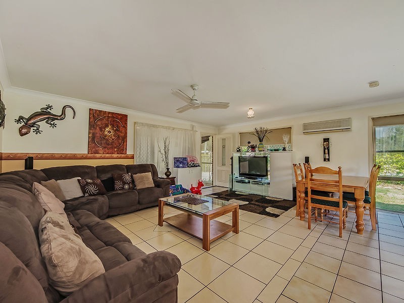 42 Karen Street, Jacobs Well QLD 4208