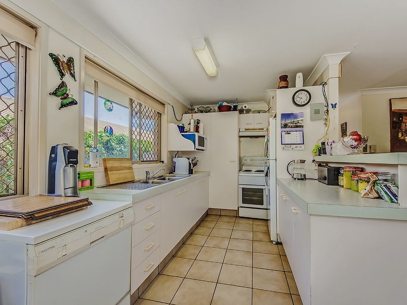 42 Karen Street, Jacobs Well QLD 4208