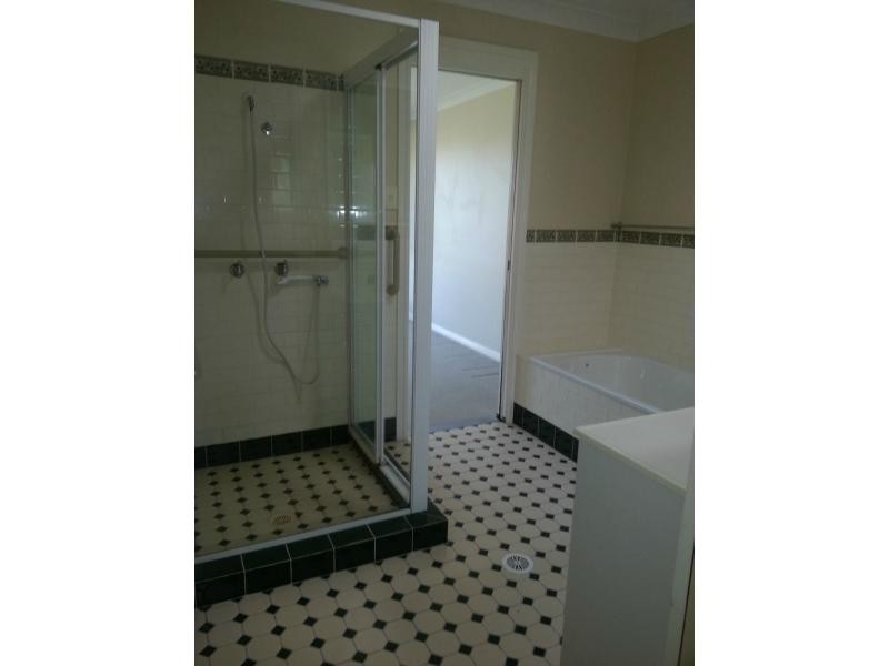 1/5 Royal Palm Drive, Steiglitz QLD 4207