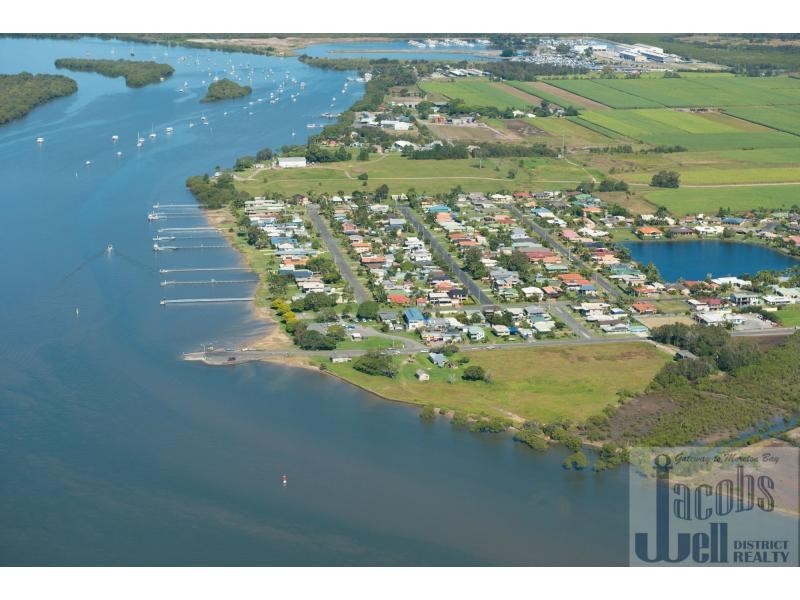 1/5 Royal Palm Drive, Steiglitz QLD 4207