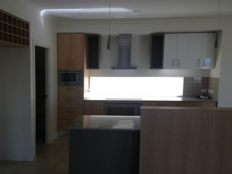 10 Windward Place, Jacobs Well QLD 4208