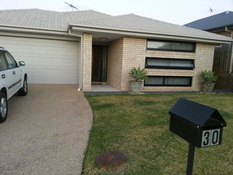 30 Ellenborough Avenue, Ormeau Hills QLD 4208