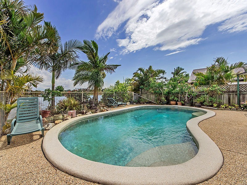 17 Bangalow Drive, Steiglitz QLD 4207