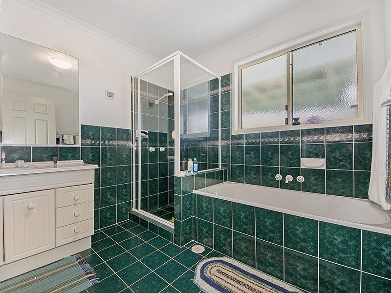 17 Bangalow Drive, Steiglitz QLD 4207