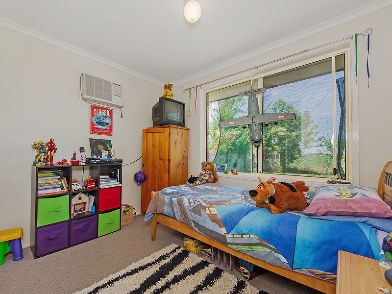 4 Madagascar Place, Steiglitz QLD 4207