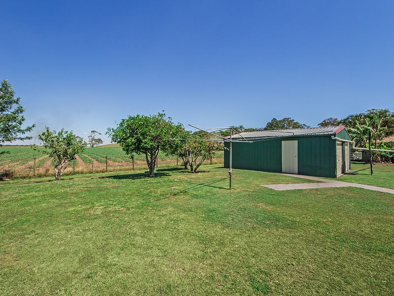 4 Madagascar Place, Steiglitz QLD 4207