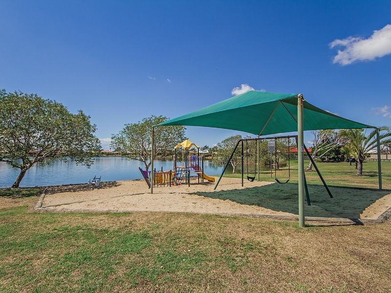 4 Madagascar Place, Steiglitz QLD 4207