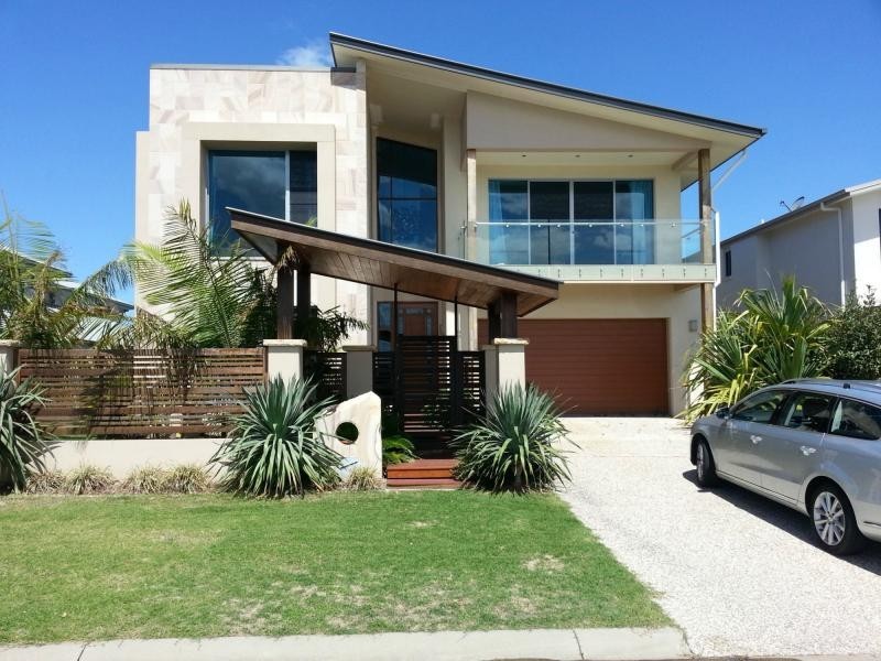 77 Marina Parade, Jacobs Well QLD 4208
