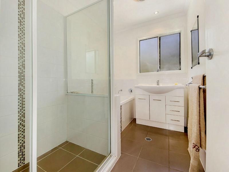 31 Karen Street, Jacobs Well QLD 4208