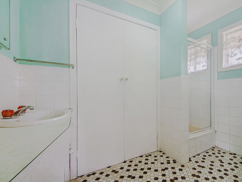 15 WARANA Avenue, Steiglitz QLD 4207