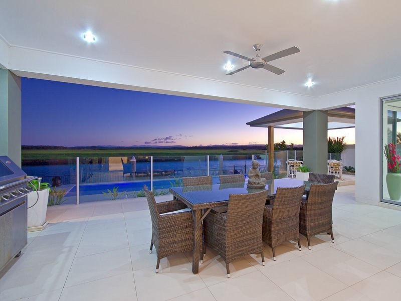 25 Windward Place, Jacobs Well QLD 4208