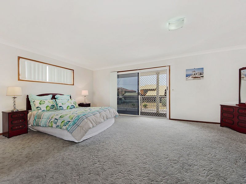 35 Esplanade, Jacobs Well QLD 4208