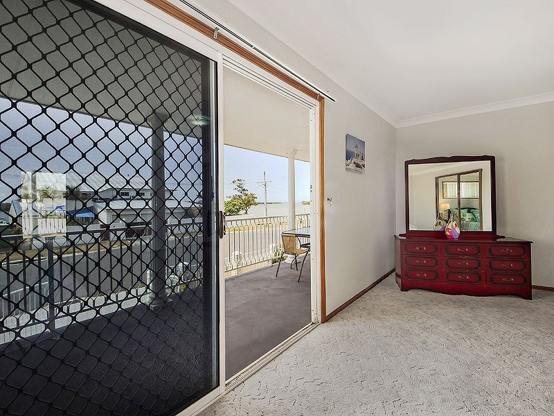 35 Esplanade, Jacobs Well QLD 4208