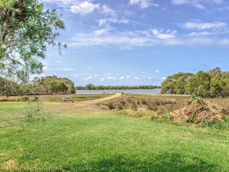 3 Marine Court, Jacobs Well QLD 4208