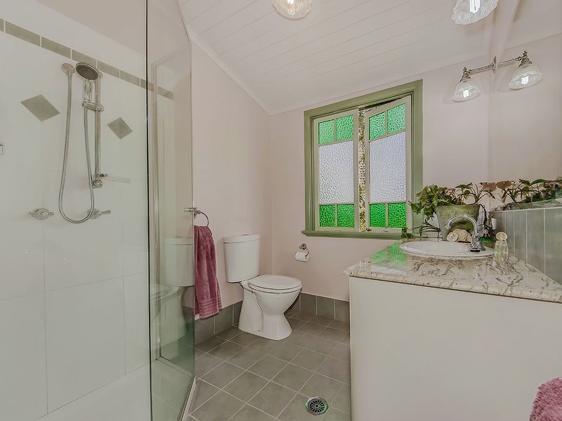 3 Marine Court, Jacobs Well QLD 4208