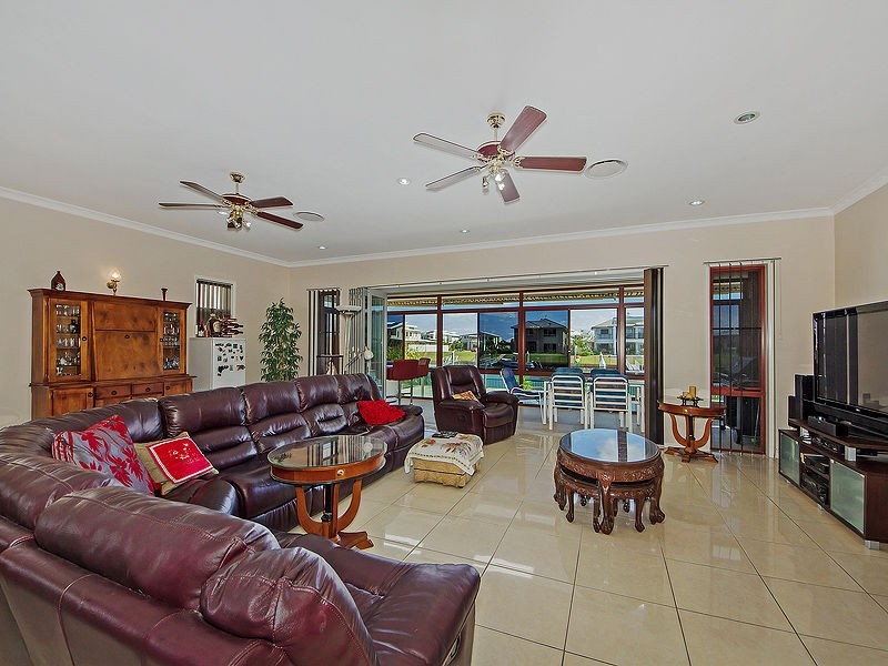 9 Marina Parade, Calypso Bay, Jacobs Well QLD 4208