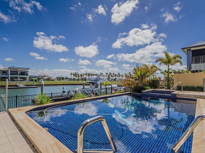 9 Marina Parade, Calypso Bay, Jacobs Well QLD 4208