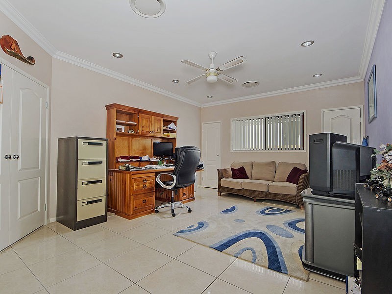 9 Marina Parade, Calypso Bay, Jacobs Well QLD 4208