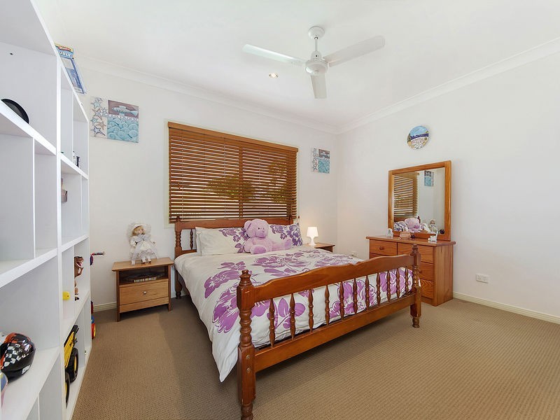 24 Hibiscus Street, Steiglitz QLD 4207