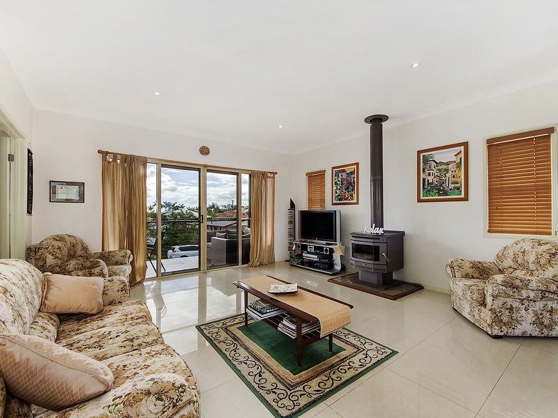 24 Hibiscus Street, Steiglitz QLD 4207