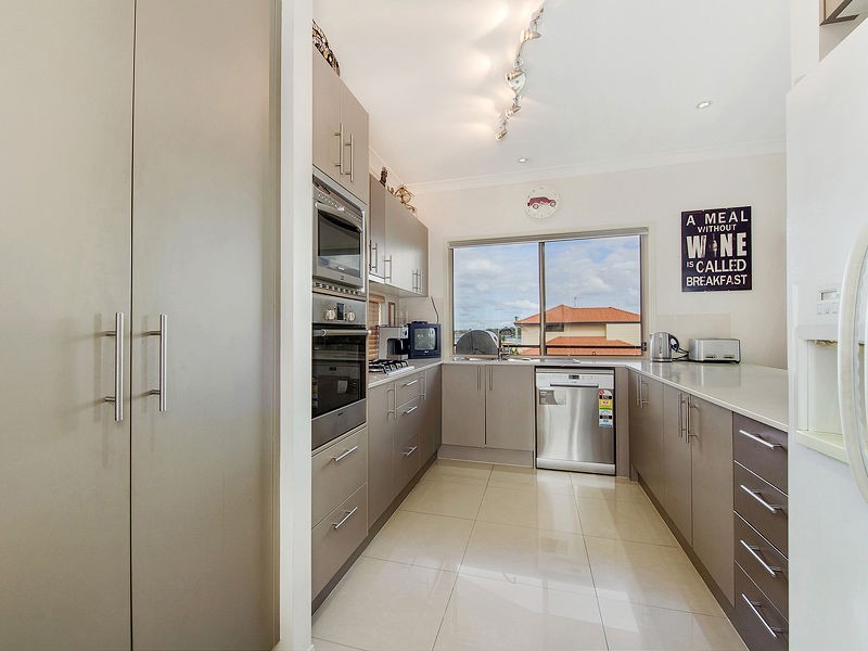 24 Hibiscus Street, Steiglitz QLD 4207