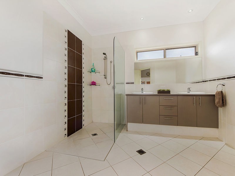 24 Hibiscus Street, Steiglitz QLD 4207