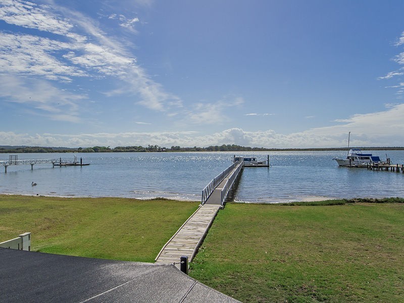 26 Warana Avenue, Steiglitz QLD 4207